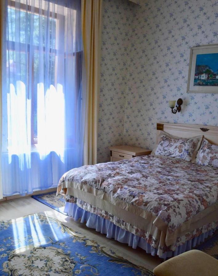 Vila Cerbul Albastru Hotell Moneasa Exteriör bild